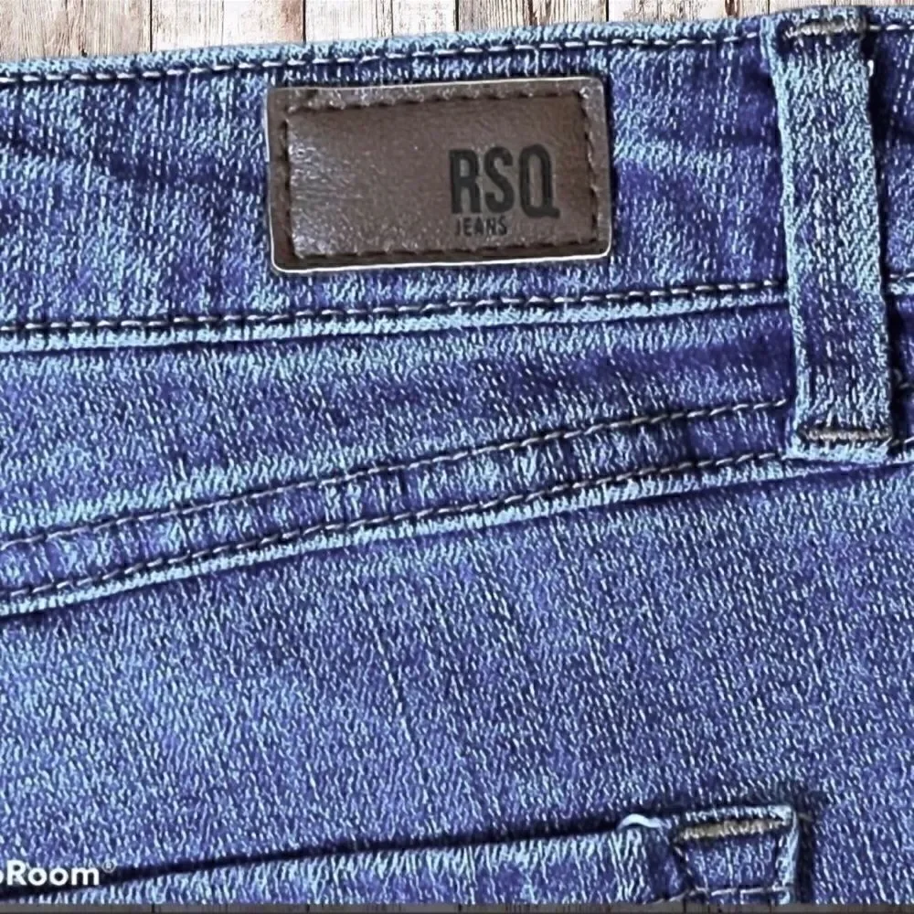 Tilly’s RSQ Venice Destroyed Mid Rise Denim Jean Shorts Sz 27